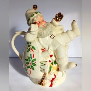 Holiday Santa collection by Lennox Christmas Santa teapot